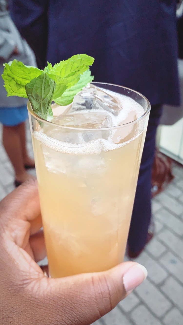 CBFAF5AB-4FC8-47FA-97DF-0511007A663D