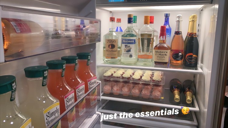 26060857-A72B-4B9F-A6F7-63A50D1B2C99