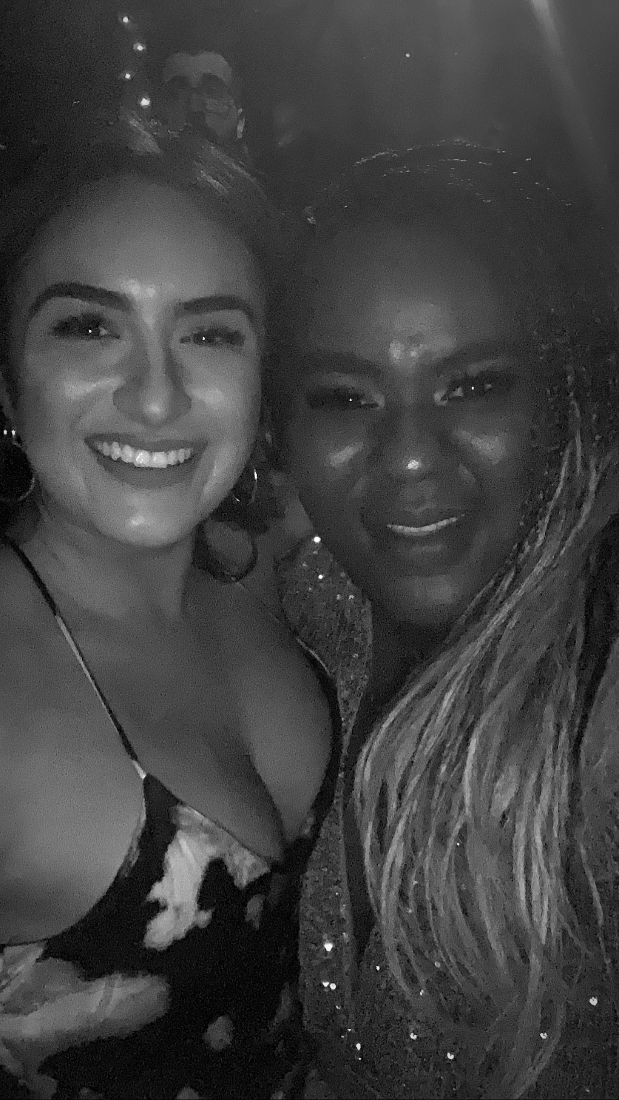 F4D2DC57-8AAF-4914-93D4-31FEEFF1F288